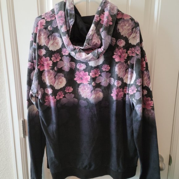 Primitive Large Floral Hoodie - Picture 2 of 2